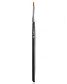 An extra-fine tipped synthetic fibre brush that delivers a precise, firm, even stroke with which to line the eyes. Use with liquid or cream products. An extra-fine tipped synthetic fibre brush that delivers a precise, firm, even stroke with which to line the eyes. Use with liquid or cream products.