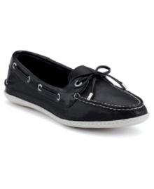 The Sperry Top-Sider Montauk Shoes are a sleeker, color-blocked version of the original jet-set look complete with sturdy leather construction and signature lace-up details. The Sperry Top-Sider Montauk Shoes are a sleeker, color-blocked version of the original jet-set look complete with sturdy leather construction and signature lace-up details.