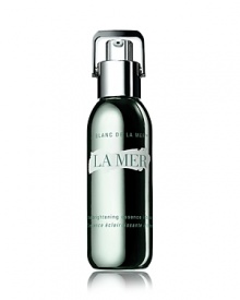 This gentle and highly effective collection hydrates deeply, halts hyper pigmentation and disperses dullness to unveil skin's pure beauty. Skin is soothed, refined and polished to an impeccable clarity. This gentle and highly effective collection hydrates deeply, halts hyper pigmentation and disperses dullness to unveil skin's pure beauty. Skin is soothed, refined and polished to an impeccable clarity.