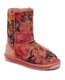 Brighten up your winter with springtime style. The Flora Lo boots by EMU take ultra-warm and waterproof sheepskin and sweeten it with a floral print. Brighten up your winter with springtime style. The Flora Lo boots by EMU take ultra-warm and waterproof sheepskin and sweeten it with a floral print.