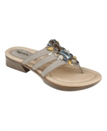 Laid-back with a luxurious air. The Saffron sandals by Earth are an easy-going essential, glammed up with heavy beading and colorful rhinestones at the vamp. Laid-back with a luxurious air. The Saffron sandals by Earth are an easy-going essential, glammed up with heavy beading and colorful rhinestones at the vamp.