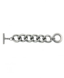 A simple layer with a modern edge. Vince Camuto's thick chain link bracelet will become a staple in your wardrobe for years to come. Crafted in silver tone mixed metal. Approximate length: 8 inches. A simple layer with a modern edge. Vince Camuto's thick chain link bracelet will become a staple in your wardrobe for years to come. Crafted in silver tone mixed metal. Approximate length: 8 inches.