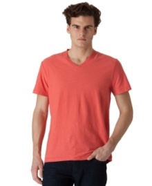 Made for comfort. Designed to keep you feeling good, this slub t-shirt from Calvin Klein Jeans is the perfect layer in any outfit. Made for comfort. Designed to keep you feeling good, this slub t-shirt from Calvin Klein Jeans is the perfect layer in any outfit.