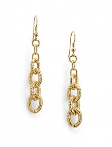 THE LOOKInterlocking ribbed links18k goldplated settingHook backTHE MEASUREMENTLength, about 3ORIGINMade in Italy THE LOOKInterlocking ribbed links18k goldplated settingHook backTHE MEASUREMENTLength, about 3ORIGINMade in Italy