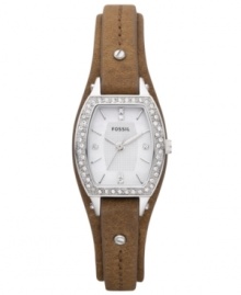 Glitz goes back to nature with the stunning mix of rustic leather and shimmering accents in this Fossil watch.