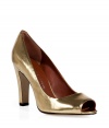 Inject instant elegance to your look with these adorable metallic peep-toe pumps - Peep-toe, metallic leather, chunky heel - Style with a retro-inspired shift dress or cropped trousers and a tie-neck blouse