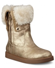 Have an outstanding winter in this cute shoe. G by GUESS' Amaze faux-fur cold boots can be cuffed up or down, and look amazing either way. Have an outstanding winter in this cute shoe. G by GUESS' Amaze faux-fur cold boots can be cuffed up or down, and look amazing either way.