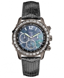 Go for dazzling accents with this chic and functional watch from GUESS. Go for dazzling accents with this chic and functional watch from GUESS.