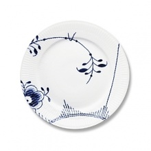 Blue Fluted Mega is the creation of young designer Karen Kjaelgaard Larsen. Her fresh ideas for transforming the age-old art of porcelain painting into an art form relevant in the 21st century has captured the attention of connoisseurs of fine porcelain worldwide. Blue Fluted Mega's hand-painted enlargements of a timeless design expand the boundaries between art, craft and design - creating the new definitions of form and function. Blue Fluted Mega is the creation of young designer Karen Kjaelgaard Larsen. Her fresh ideas for transforming the age-old art of porcelain painting into an art form relevant in the 21st century has captured the attention of connoisseurs of fine porcelain worldwide. Blue Fluted Mega's hand-painted enlargements of a timeless design expand the boundaries between art, craft and design - creating the new definitions of form and function.