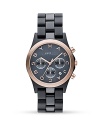 Sophisticated and shining, this MARC BY MARC JACOBS watch lends a timely air of luxe to your look.