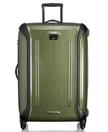 This hardside packing case offers durability you can depend on with a triple-layer polycarbonate shell and molded protective bumpers that keep your belongings secure and safe. Zipping open to a removable garment sleeve, zip pockets and a dividing curtain with tie-down straps, this suitcase compartmentalizes your life when you're on the go. 5-year limited warranty. This hardside packing case offers durability you can depend on with a triple-layer polycarbonate shell and molded protective bumpers that keep your belongings secure and safe. Zipping open to a removable garment sleeve, zip pockets and a dividing curtain with tie-down straps, this suitcase compartmentalizes your life when you're on the go. 5-year limited warranty.