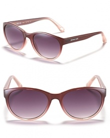 Classic cat eye sunglasses with solid or gradient frames are the must-have silhouette of the season. Classic cat eye sunglasses with solid or gradient frames are the must-have silhouette of the season.