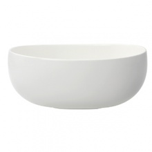 Villeroy & Boch's Urban Nature large oval vegetable bowl brings a dynamic new dimension to your table setting. The elegant bone-white porcelain pieces assume fluid, organic shapes for an effect that is both architectural and aerodynamic. Simple yet casually chic, Urban Nature is sure to take your next occasion to unexpected new levels. Villeroy & Boch's Urban Nature large oval vegetable bowl brings a dynamic new dimension to your table setting. The elegant bone-white porcelain pieces assume fluid, organic shapes for an effect that is both architectural and aerodynamic. Simple yet casually chic, Urban Nature is sure to take your next occasion to unexpected new levels.