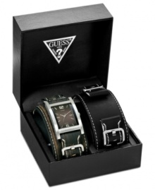 Change your look on the fly with this set of interchangeable watch straps from GUESS. Includes two leather cuff straps and one watch case. Change your look on the fly with this set of interchangeable watch straps from GUESS. Includes two leather cuff straps and one watch case.