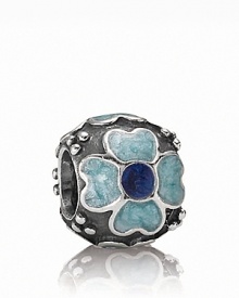 Shiny colored enamel and oxidized sterling silver come together in a beautiful daisy charm from PANDORA. Shiny colored enamel and oxidized sterling silver come together in a beautiful daisy charm from PANDORA.
