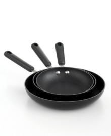 Have a handle on whatever craving comes your way. This triple threat combines the grace of expert nonstick and the durability of hard-anodized constructions for quick, even and reliable heating. Lifetime warranty. Have a handle on whatever craving comes your way. This triple threat combines the grace of expert nonstick and the durability of hard-anodized constructions for quick, even and reliable heating. Lifetime warranty.