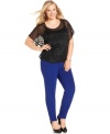 Snag a sleek look to your casual wardrobe with Style&co.'s plus size skinny pants, featuring removable stirrups.