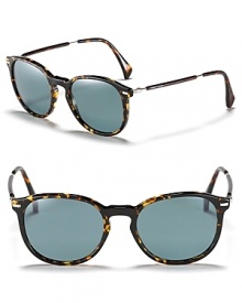 Giorgio Armani Rounded Plastic Wayfarer Sunglasses Giorgio Armani Rounded Plastic Wayfarer Sunglasses