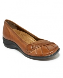 Put a little lift in your step with Hush Puppies little wedge with a pretty pleated front and button strap. Put a little lift in your step with Hush Puppies little wedge with a pretty pleated front and button strap.