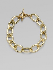 From the Glamazon Collection. Bold, freeform ovals of 18k gold, linked together and clasped with a signature toggle. 18k yellow gold Length, about 8½ Toggle closure Made in Italy From the Glamazon Collection. Bold, freeform ovals of 18k gold, linked together and clasped with a signature toggle. 18k yellow gold Length, about 8½ Toggle closure Made in Italy