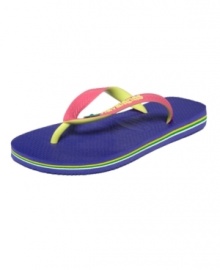 As bold as the colors of Brasil. Color blocking lends fun drama to the Brasil Mix flip flops by Havaianas. As bold as the colors of Brasil. Color blocking lends fun drama to the Brasil Mix flip flops by Havaianas.