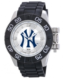 Pride of the Yankees. Root for your team 24/7 with this sporty watch from Game Time. Features a New York Yankees logo at the dial.