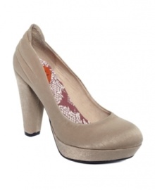 With pleated detail along the back heel, Rocket Dog's satin-covered Sutton platform pumps add pretty detail to your favorite dressy looks. With pleated detail along the back heel, Rocket Dog's satin-covered Sutton platform pumps add pretty detail to your favorite dressy looks.