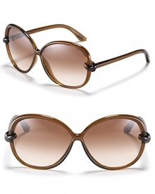 Get a round of compliments on Tom Ford's oversized sunglasses. With nose pads to help secure fit. Get a round of compliments on Tom Ford's oversized sunglasses. With nose pads to help secure fit.