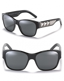 Burberry's signature quilting detail lends modern edge to these perennially cool wayfarer shades. Burberry's signature quilting detail lends modern edge to these perennially cool wayfarer shades.