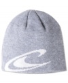 Keep warm and your look trendy in this beanie by O'Neill.