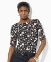 Lauren by Ralph Lauren's chic boat neckline and beautiful floral print infuse a classic cotton jersey tee with an elegant vintage aesthetic.