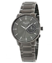 Industrial steel and gunmetal detail add masculine strength to this Kenneth Cole New York watch. Industrial steel and gunmetal detail add masculine strength to this Kenneth Cole New York watch.