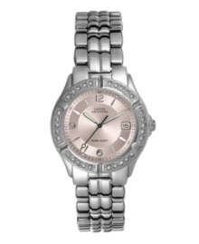 Textured details and glitz bezel add glamour to a classic watch style by GUESS. Textured details and glitz bezel add glamour to a classic watch style by GUESS.