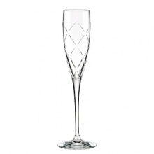 Diamond-shaped cuts delicately catch the light in these classic flutes from kate spade. Diamond-shaped cuts delicately catch the light in these classic flutes from kate spade.
