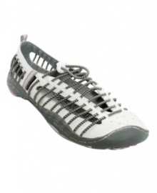 The Jambu JBU 404 Flats are an athltic-inspired alternative to the casual sneaker with adjustable bungee cord detailing, a water-proof upper and impact-cushioning sole. The Jambu JBU 404 Flats are an athltic-inspired alternative to the casual sneaker with adjustable bungee cord detailing, a water-proof upper and impact-cushioning sole.