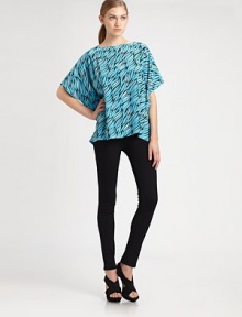 A playful way to achieve that relaxed, contemporary aesthetic, this printed silk top has dropped shoulders and an asymmetrical hem. BoatneckDropped shouldersShort dolman sleevesAsymmetrical cropped front hemSilkDry cleanImportedSIZE & FITModel shown is 5'10 (177cm) wearing US size X-Small/Small. A playful way to achieve that relaxed, contemporary aesthetic, this printed silk top has dropped shoulders and an asymmetrical hem. BoatneckDropped shouldersShort dolman sleevesAsymmetrical cropped front hemSilkDry cleanImportedSIZE & FITModel shown is 5'10 (177cm) wearing US size X-Small/Small.