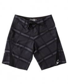 Go all out with these moody graphic board shorts from O'Neill. Go all out with these moody graphic board shorts from O'Neill.