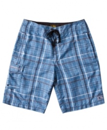 Rock out in these rad plaid shorts from O'Neill. Rock out in these rad plaid shorts from O'Neill.