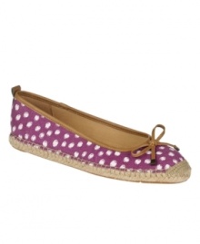 Vacation is a state of mind. Treat yourself with the versatile and beachy Sarah flats by Naturalizer. Vacation is a state of mind. Treat yourself with the versatile and beachy Sarah flats by Naturalizer.