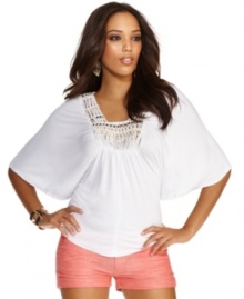 Turn heads in this Buffalo David Bitton top. The batwing sleeves make a dramatic statement while macrame beading at the chest is so vintage-inspired! Turn heads in this Buffalo David Bitton top. The batwing sleeves make a dramatic statement while macrame beading at the chest is so vintage-inspired!
