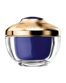 The neck and décolleté are, after the face, the two zones that are the most sensitive to the effects of aging. Because the skin is naturally thinner, the neck and décolleté are prime targets for the premature appearance of wrinkles and pigmentation flaws. The Orchidée Impériale Neck and Décolleté Cream is a rich creme that redefines and enhances the delicate neck and décolleté area. Its re-densifying action is reinforced by a double anti-slackening effect. After the treatment, the neck and décolleté appear immediately smoothed, as if lifted. Spots are diminished and the décolleté recovers a satiny radiance. With continued use, the skin recovers its strength and tone; it appears denser, stronger, and firmer. The neck and décolleté are, after the face, the two zones that are the most sensitive to the effects of aging. Because the skin is naturally thinner, the neck and décolleté are prime targets for the premature appearance of wrinkles and pigmentation flaws. The Orchidée Impériale Neck and Décolleté Cream is a rich creme that redefines and enhances the delicate neck and décolleté area. Its re-densifying action is reinforced by a double anti-slackening effect. After the treatment, the neck and décolleté appear immediately smoothed, as if lifted. Spots are diminished and the décolleté recovers a satiny radiance. With continued use, the skin recovers its strength and tone; it appears denser, stronger, and firmer.