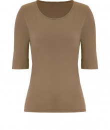 A new casual classic, this versatile organic cotton top from Closed is a must-have staple - Round neck, three-quarter sleeves, slim fit - Pair with skinny jeans or boyfriend shorts and wedge heels A new casual classic, this versatile organic cotton top from Closed is a must-have staple - Round neck, three-quarter sleeves, slim fit - Pair with skinny jeans or boyfriend shorts and wedge heels