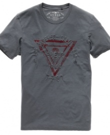 Give a little West Coast love with this comfortable graphic T shirt from Guess. Give a little West Coast love with this comfortable graphic T shirt from Guess.