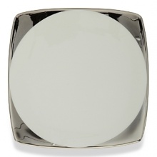 A hand-painted crescent of stunning platinum rims the edges of this thoroughly modern dinnerware collection. A hand-painted crescent of stunning platinum rims the edges of this thoroughly modern dinnerware collection.
