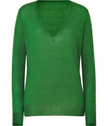 Add stylish depth to your casual look with this luxe cashmere pullover from Joseph - V-neck, long sleeves, slim fit - Style with skinny jeans or trousers, a blazer, and pumps Add stylish depth to your casual look with this luxe cashmere pullover from Joseph - V-neck, long sleeves, slim fit - Style with skinny jeans or trousers, a blazer, and pumps