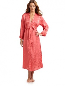 THE LOOKV-neckOpen front with interior and exterior tiesLong sleeves with tulle rufflesEtched rose print designSide slash pocketsBack tulle ruffle detailsTHE FITAbout 52 from shoulder to hemTHE MATERIALPolyesterCARE & ORIGINMachine washImported THE LOOKV-neckOpen front with interior and exterior tiesLong sleeves with tulle rufflesEtched rose print designSide slash pocketsBack tulle ruffle detailsTHE FITAbout 52 from shoulder to hemTHE MATERIALPolyesterCARE & ORIGINMachine washImported