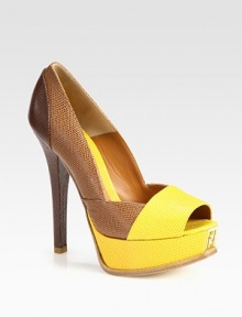 A signature logo detail completes this two-tone silhouette of lizard-print leather with a timeless peep toe. Self-covered heel, 5¼ (130mm)Covered platform, 1¼ (30mm)Compares to a 4 heel (100mm)Lizard-print leather upperPeep toeLeather lining and solePadded insoleMade in Italy A signature logo detail completes this two-tone silhouette of lizard-print leather with a timeless peep toe. Self-covered heel, 5¼ (130mm)Covered platform, 1¼ (30mm)Compares to a 4 heel (100mm)Lizard-print leather upperPeep toeLeather lining and solePadded insoleMade in Italy
