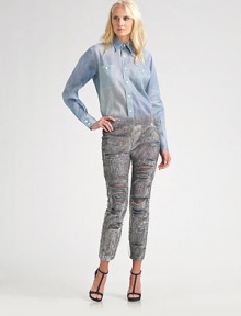 Fine Italian cotton design with long sleeves has contrast stitching and an allover ombré effect. Long sleeves with buttoned cuffs Button-front closure Two front patch pockets Cotton; dry clean Made in USA Fine Italian cotton design with long sleeves has contrast stitching and an allover ombré effect. Long sleeves with buttoned cuffs Button-front closure Two front patch pockets Cotton; dry clean Made in USA