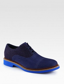 Your one-step shortcut to looking sharp: our streamlined oxford with decorative stitching on its cap toe, concealed with Nike Air Technology for maximum comfort and support.Wool/suede upperLeather liningPadded insoleRubber soleMade in Italy Your one-step shortcut to looking sharp: our streamlined oxford with decorative stitching on its cap toe, concealed with Nike Air Technology for maximum comfort and support.Wool/suede upperLeather liningPadded insoleRubber soleMade in Italy