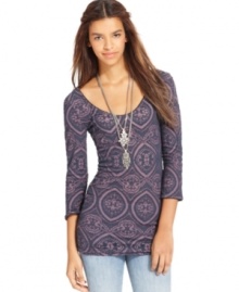 An allover floral print adds a pop of pattern to this Free People top -- pair it with all your fave denim! An allover floral print adds a pop of pattern to this Free People top -- pair it with all your fave denim!